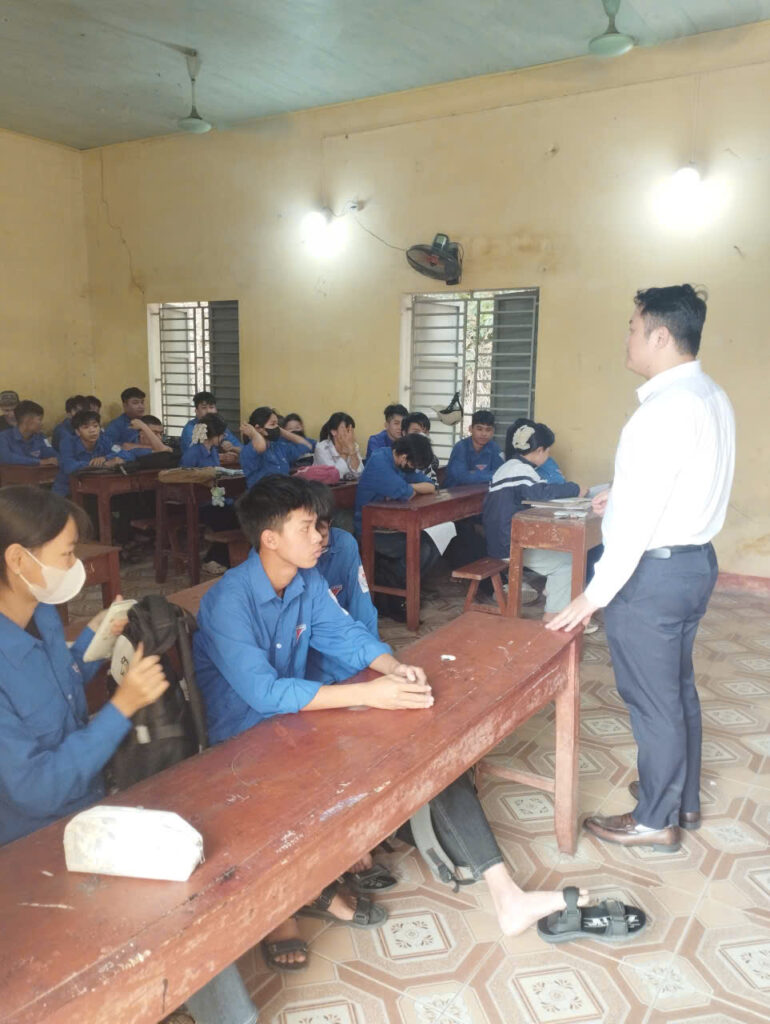 Tư vấn học nghề trực tiếp tại lớp học các trường THPT trên địa bàn Hải Dương