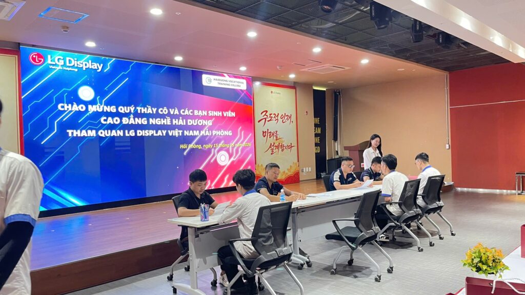 LGDISPLAY tuyển dụng sinh viên HDVTC chuẩn bị ra trường